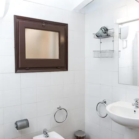 Gibert Apartment *